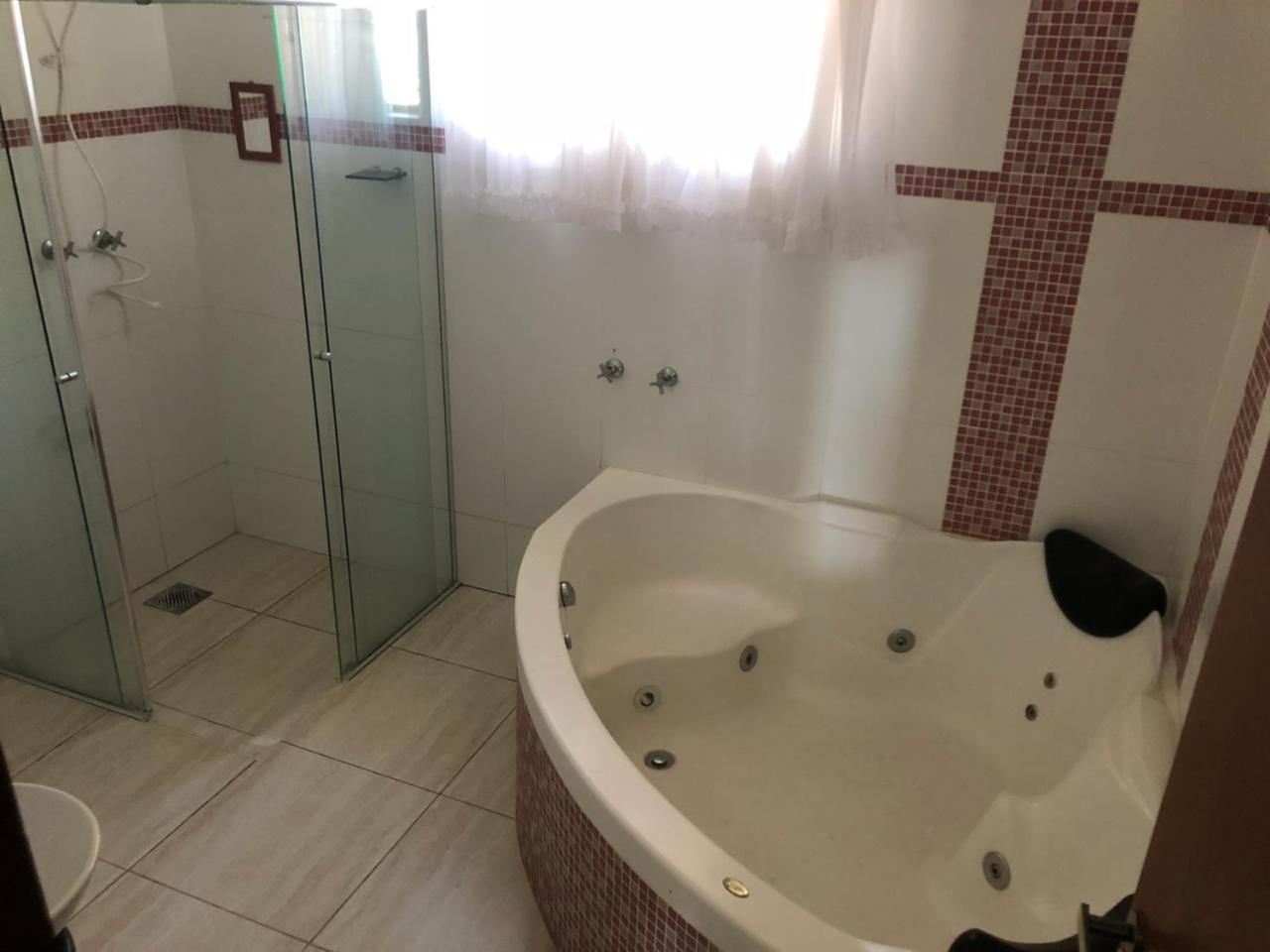 Hospedagem Oliveira Vaz Lobo Apartment Mococa Exterior photo