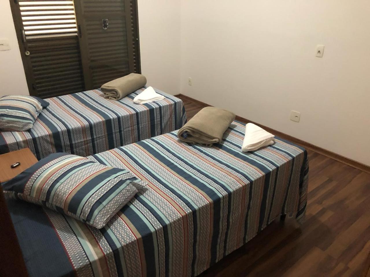 Hospedagem Oliveira Vaz Lobo Apartment Mococa Exterior photo